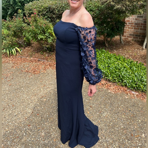 NWT Eliza J formal floor length gown - Picture 6 of 9